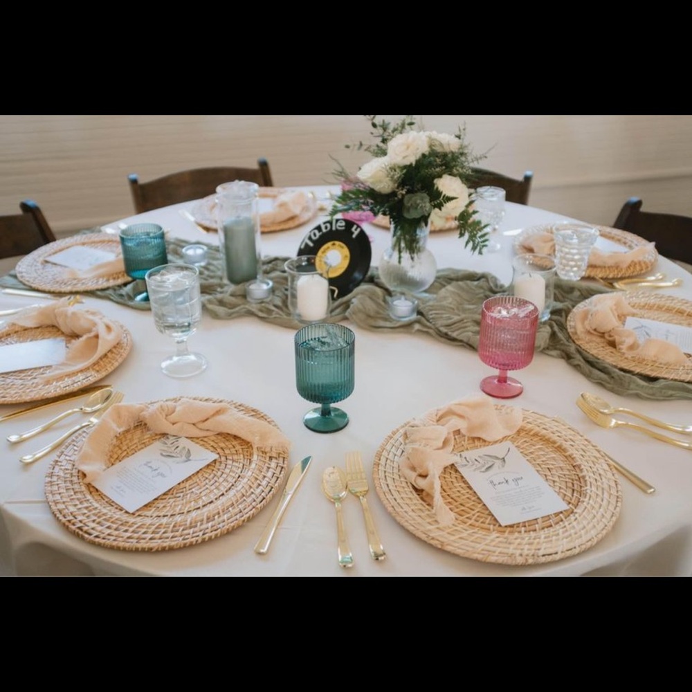 Ivory polyester linens